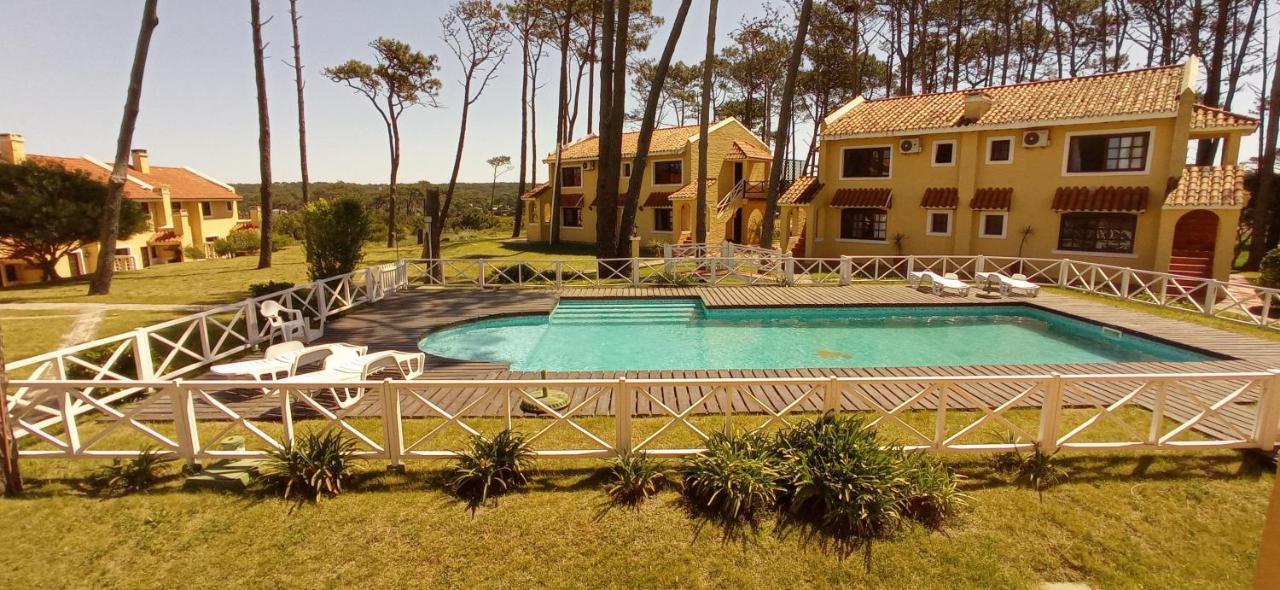 Aparthotel Pino Dorado Manantiales Zewnętrze zdjęcie
